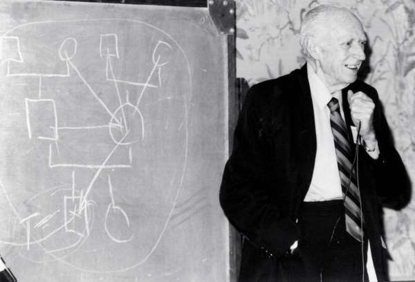 bowen and family diagram