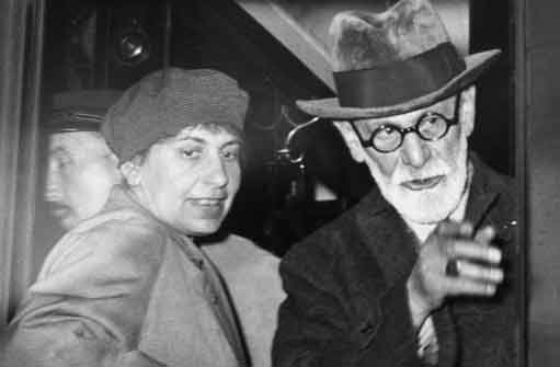 آنا فروید و زیگموند فروید